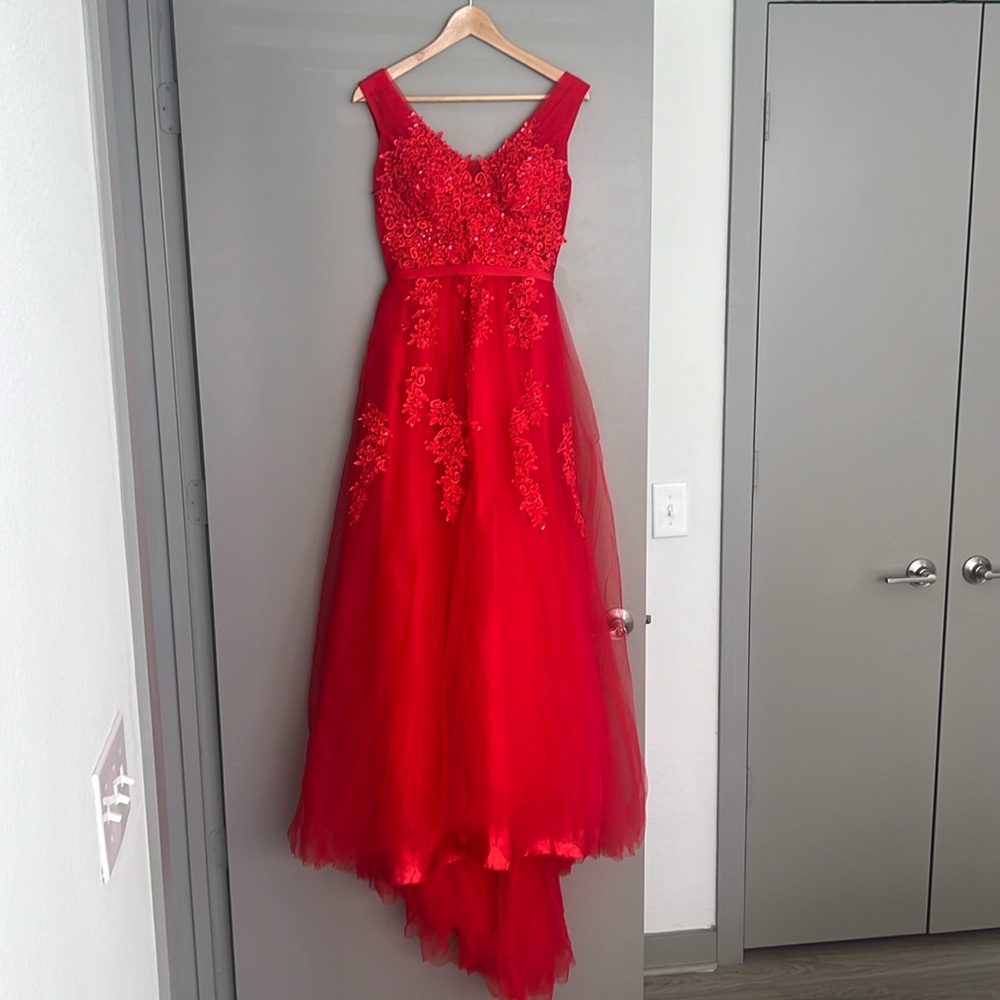 NWT Women’s Ruby Jewel Tone Gown, 4/6
